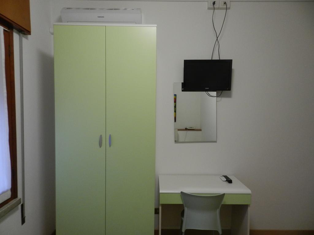 Locanda Trattoria Caffe Cavour Cittadella Exteriör bild